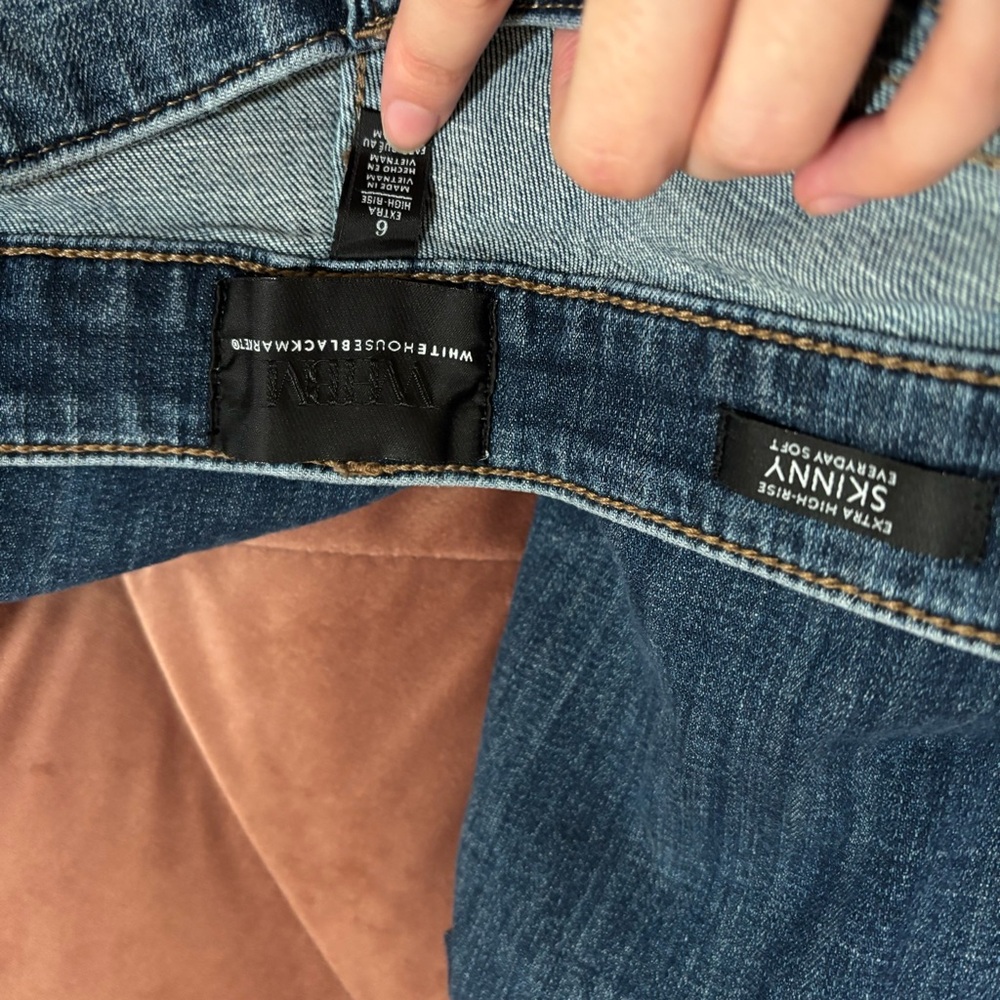 White House Black Market Dark Blue Skinny Jeans - Picture 9 of 10